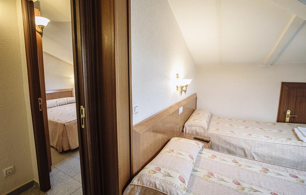 Hostal Plaza Ciudad Rodrigo Phòng bức ảnh